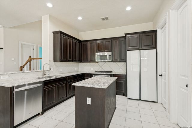 24738 Rising, San Antonio, TX 78260