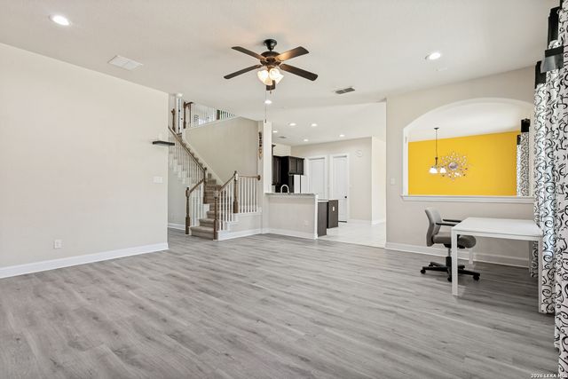 24738 Rising, San Antonio, TX 78260