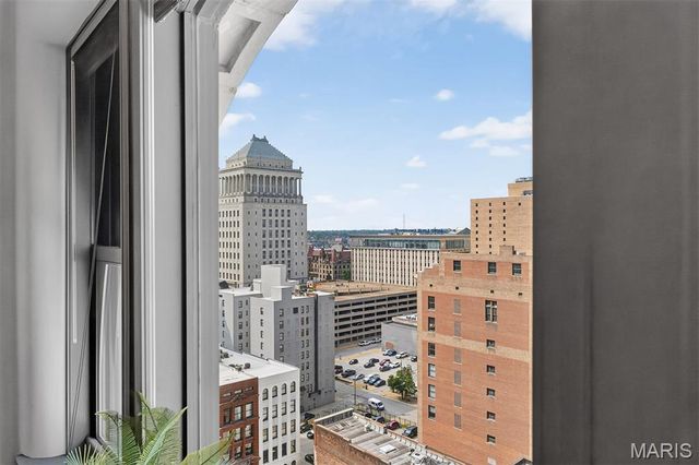 915 Olive Street 1404, St Louis, MO 63101