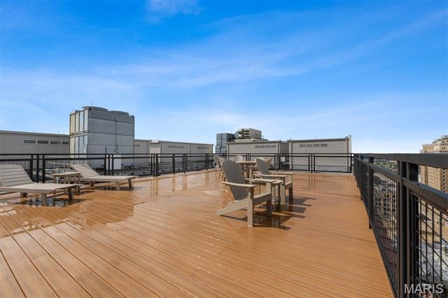 915 Olive Street 1404, St Louis, MO 63101