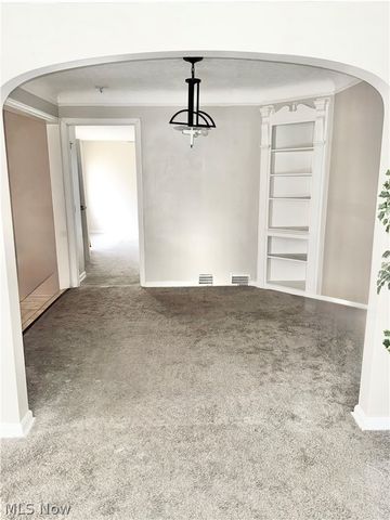 17015 Glendale Avenue, Cleveland, OH 44128