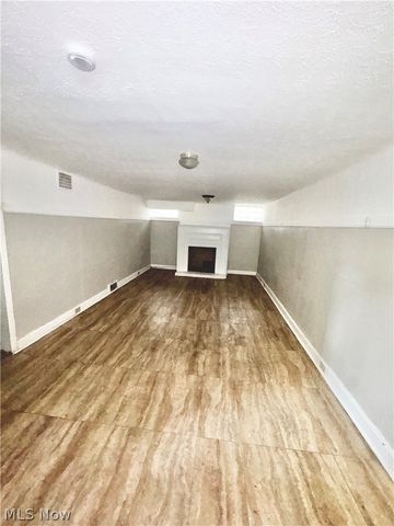 17015 Glendale Avenue, Cleveland, OH 44128