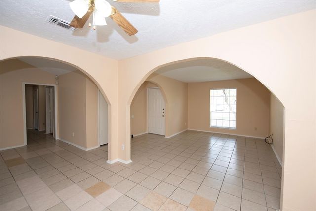 4843 Beechaven St Street, Houston, TX 77053