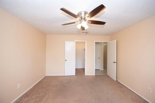 4843 Beechaven St Street, Houston, TX 77053