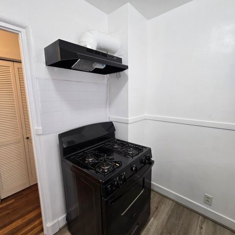 2132 Gold Avenue SE, Albuquerque, NM 87106