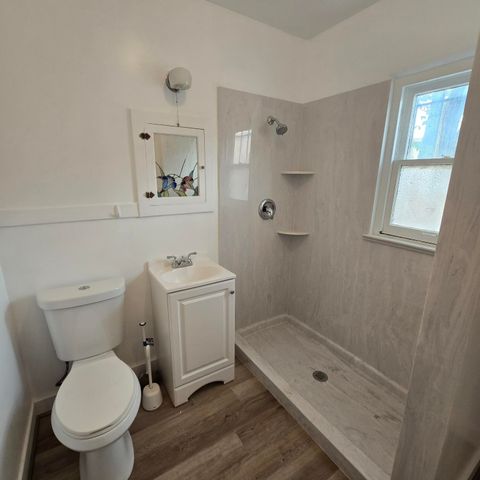 2132 Gold Avenue SE, Albuquerque, NM 87106