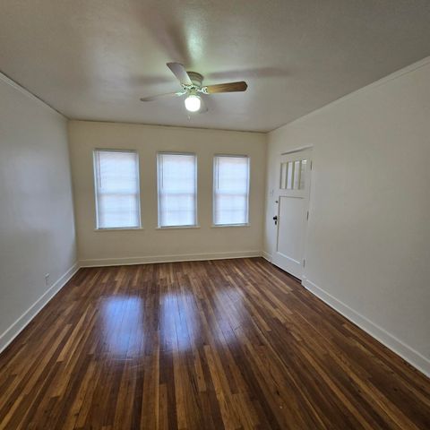 2132 Gold Avenue SE, Albuquerque, NM 87106