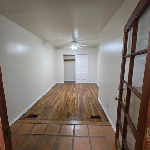 2132 Gold Avenue SE, Albuquerque, NM 87106