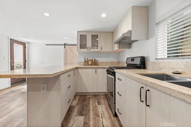 10533 Fernglen, Tujunga, CA 91042