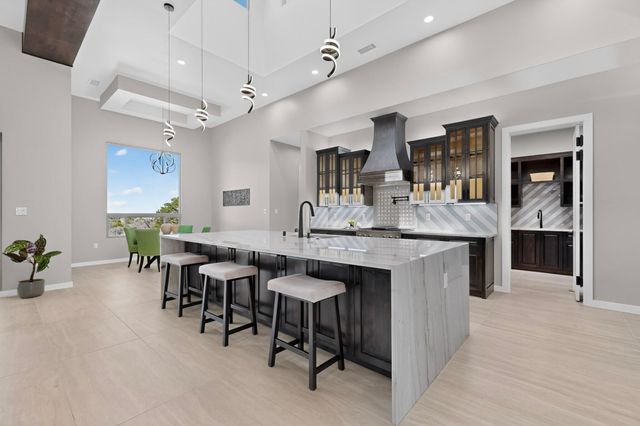 263 Diamond Tail Road, Placitas, NM 87043