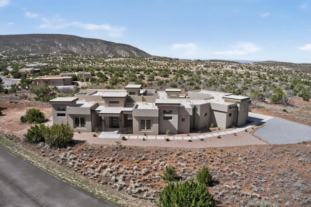 263 Diamond Tail Road, Placitas, NM 87043