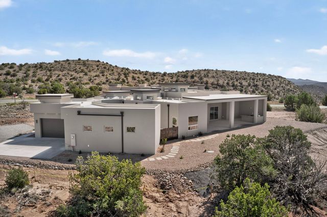 263 Diamond Tail Road, Placitas, NM 87043