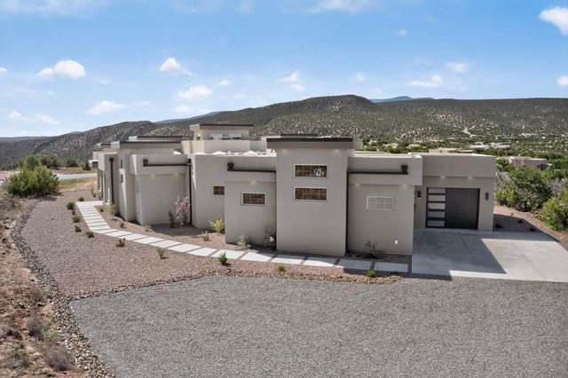 263 Diamond Tail Road, Placitas, NM 87043