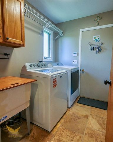 1583 Weymouth Street, West Bloomfield, MI 48324