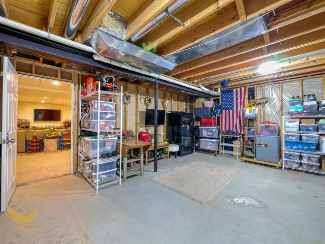 1583 Weymouth Street, West Bloomfield, MI 48324