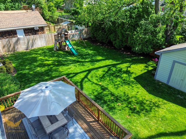 1583 Weymouth Street, West Bloomfield, MI 48324