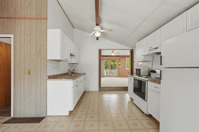 272 Glen Charlie Rd, Wareham, MA 02538