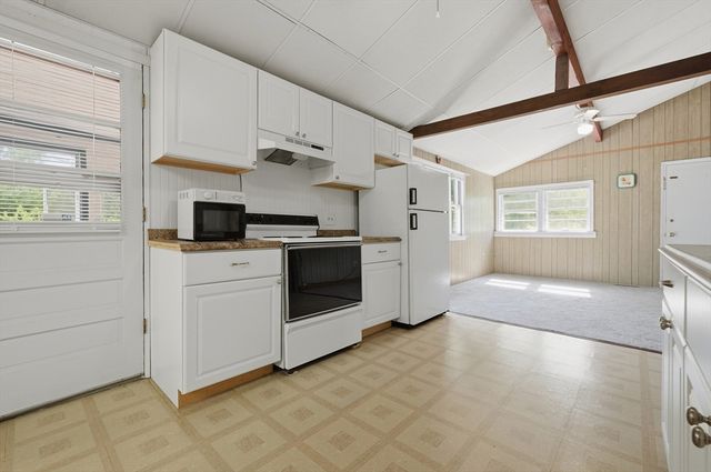 272 Glen Charlie Rd, Wareham, MA 02538