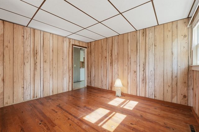 272 Glen Charlie Rd, Wareham, MA 02538