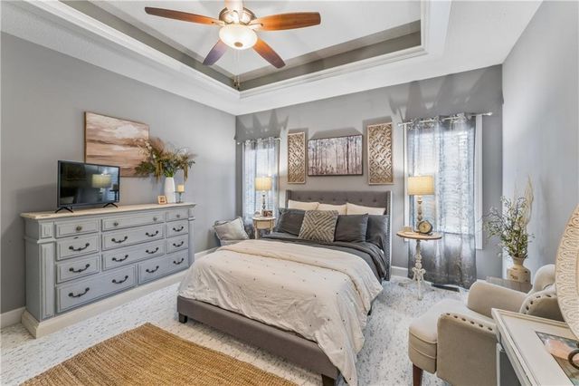 9853 Hollis Lane, Lenexa, KS 66227