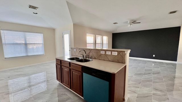 7710 Sapulpa Lane, Cypress, TX 77433