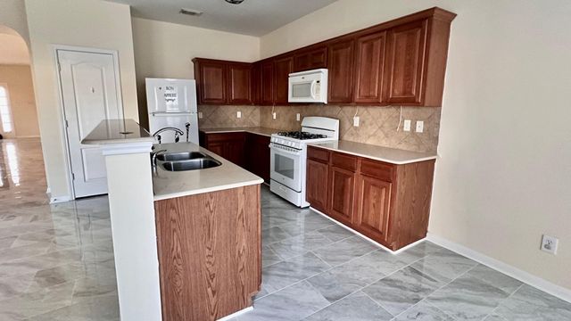 7710 Sapulpa Lane, Cypress, TX 77433