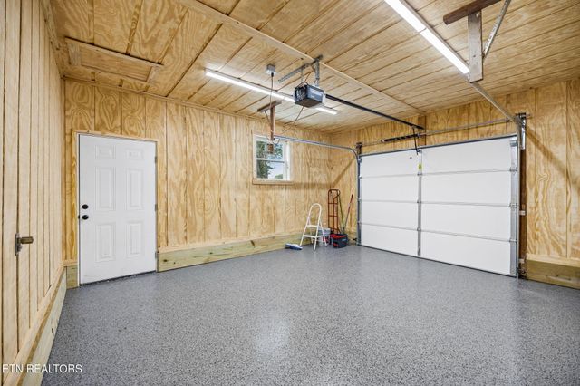 1509 Ted Davis Rd, Crossville, TN 38572