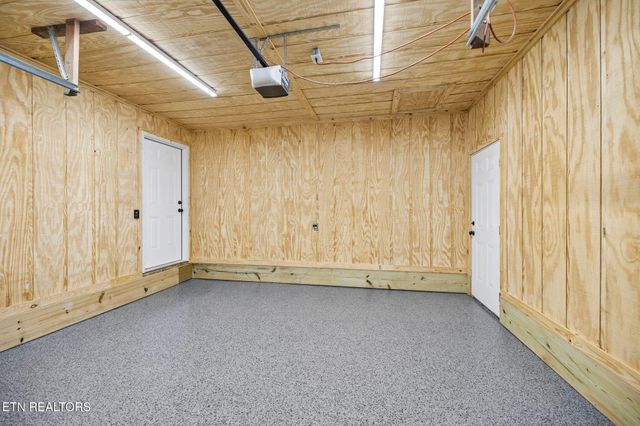 1509 Ted Davis Rd, Crossville, TN 38572