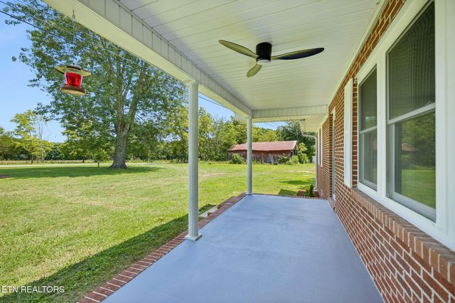 1509 Ted Davis Rd, Crossville, TN 38572
