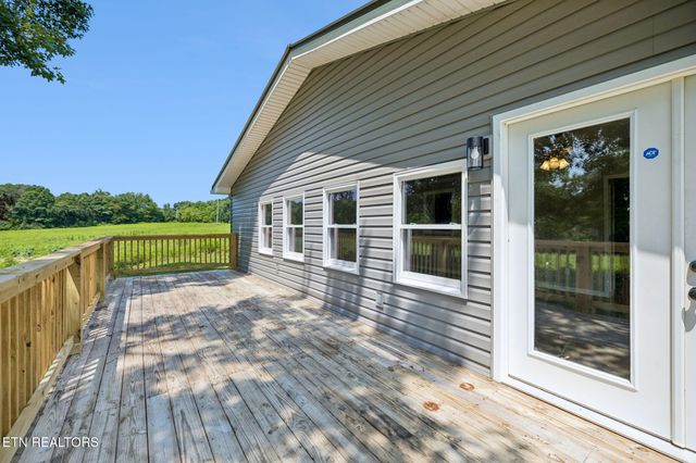1509 Ted Davis Rd, Crossville, TN 38572