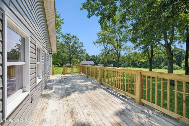 1509 Ted Davis Rd, Crossville, TN 38572