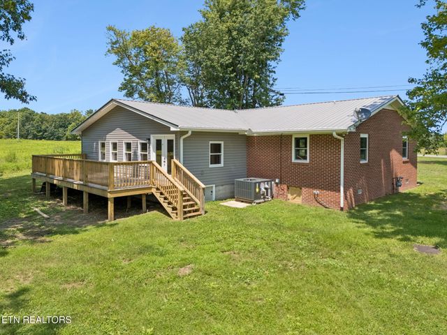 1509 Ted Davis Rd, Crossville, TN 38572