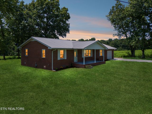 1509 Ted Davis Rd, Crossville, TN 38572