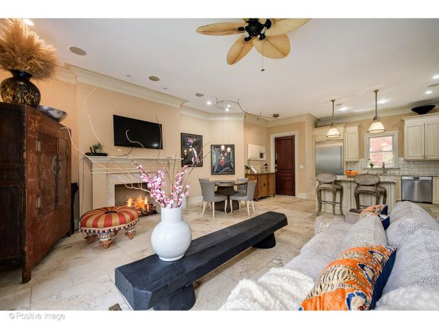 1919 S Prairie Avenue 3, Chicago, IL 60616