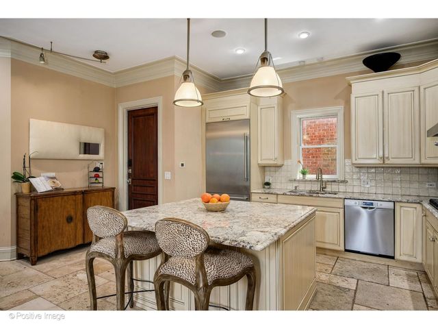 1919 S Prairie Avenue 3, Chicago, IL 60616