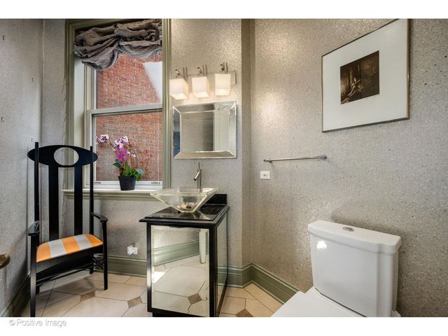 1919 S Prairie Avenue 3, Chicago, IL 60616