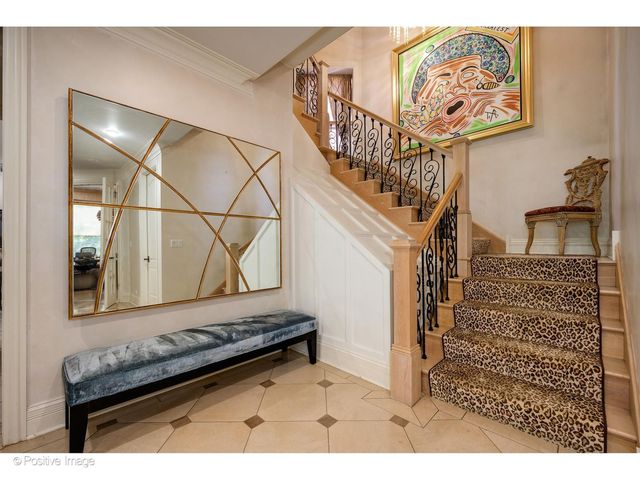 1919 S Prairie Avenue 3, Chicago, IL 60616