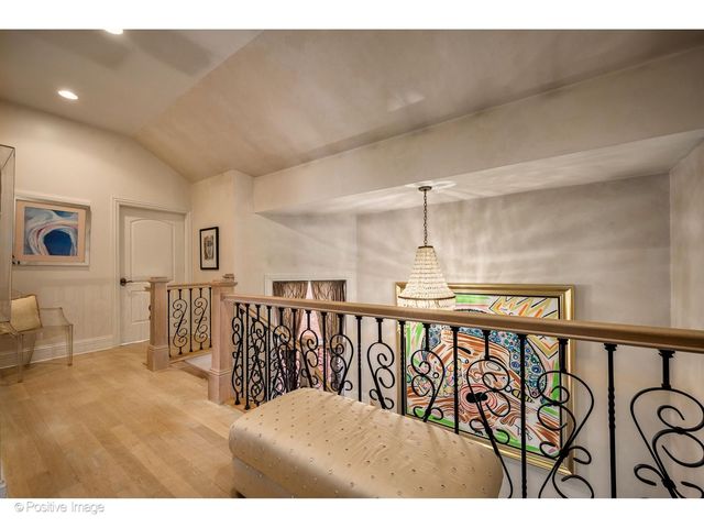1919 S Prairie Avenue 3, Chicago, IL 60616