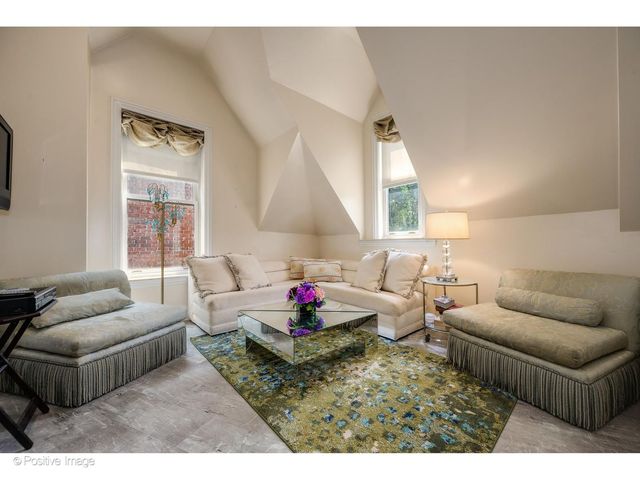 1919 S Prairie Avenue 3, Chicago, IL 60616