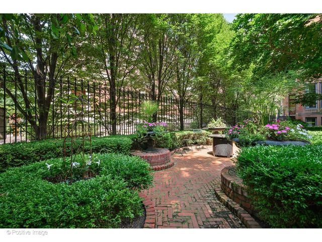 1919 S Prairie Avenue 3, Chicago, IL 60616