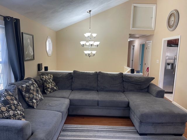 849 Crane Ave S, Taunton, MA 02780