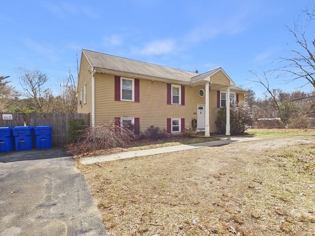 849 Crane Ave S, Taunton, MA 02780