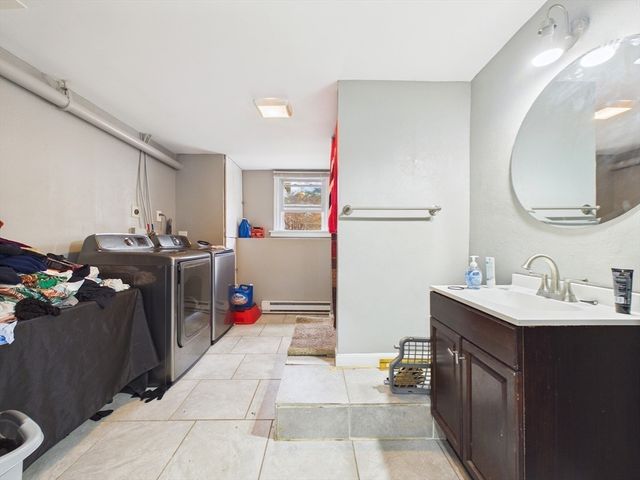 849 Crane Ave S, Taunton, MA 02780