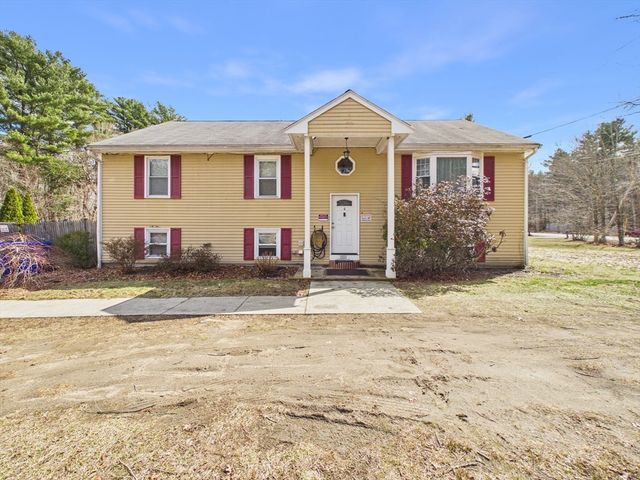 849 Crane Ave S, Taunton, MA 02780