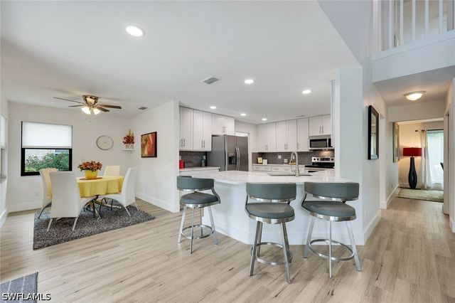 335 Lambton LN, Naples, FL 34104