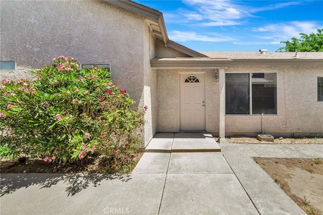 2820 E Avenue S S, Palmdale, CA 93550