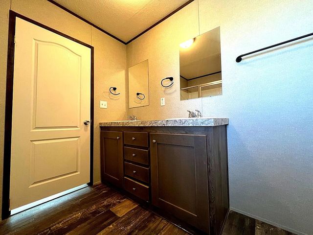 6901 Pr Henry, Shallowater, TX 79363