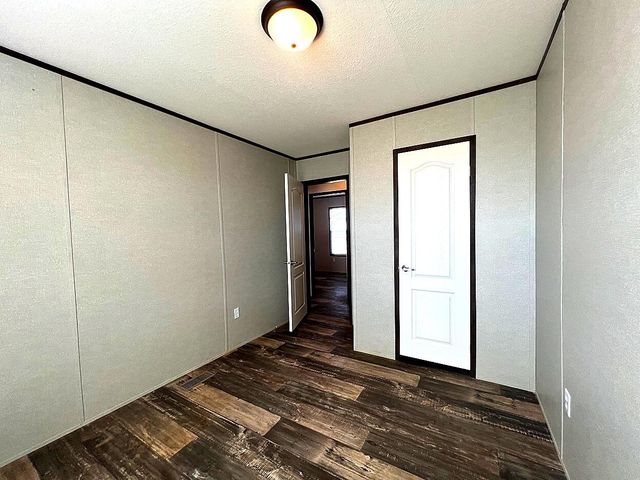 6901 Pr Henry, Shallowater, TX 79363