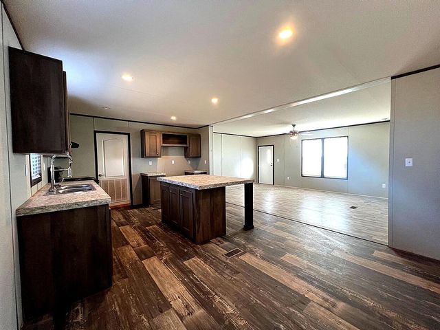 6901 Pr Henry, Shallowater, TX 79363