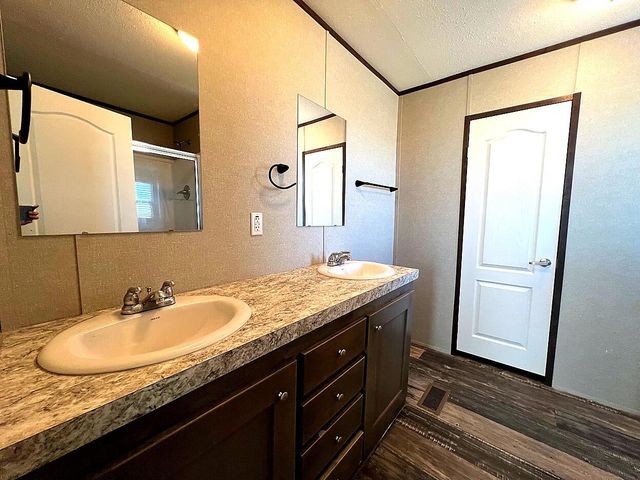 6901 Pr Henry, Shallowater, TX 79363